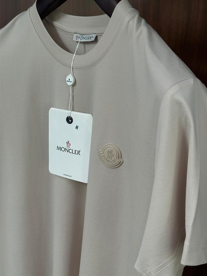 Göğüs Deri Logo Detaylı Modal Kumaş T-Shirt