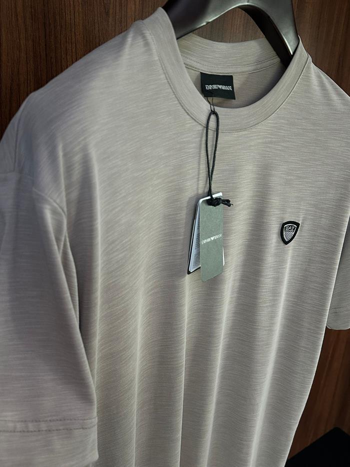 Göğüs Logolu Modal Kumaş T-Shirt