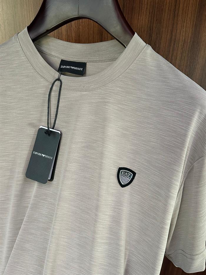 Göğüs Logolu Modal Kumaş T-Shirt