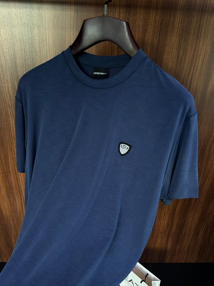 Göğüs Logolu Modal Kumaş T-Shirt
