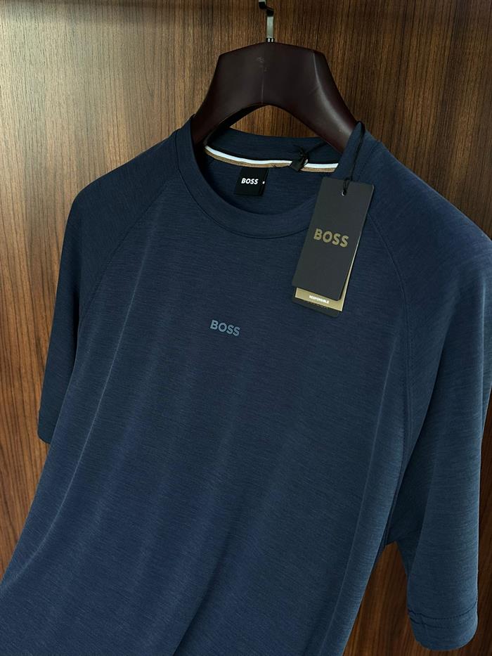 Göğüs Marka Yazılı Modal Kumaş T-Shirt