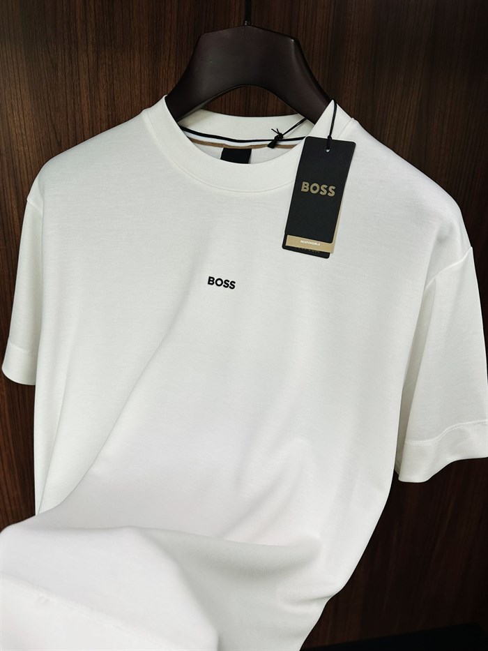 Göğüs Marka Yazılı Modal Kumaş T-Shirt