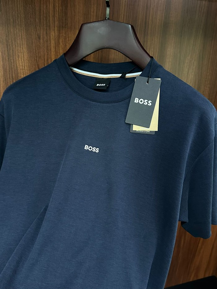 Göğüs Marka Yazılı Modal Kumaş T-Shirt