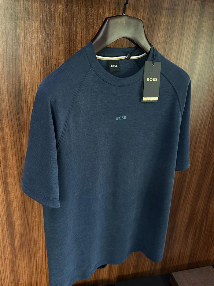Göğüs Marka Yazılı Modal Kumaş T-Shirt