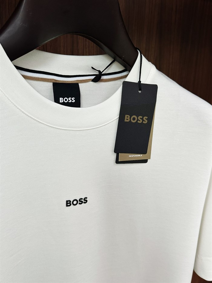 Göğüs Marka Yazılı Modal Kumaş T-Shirt