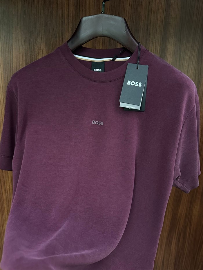 Göğüs Marka Yazılı Modal Kumaş T-Shirt