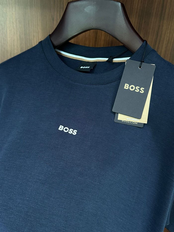 Göğüs Marka Yazılı Modal Kumaş T-Shirt