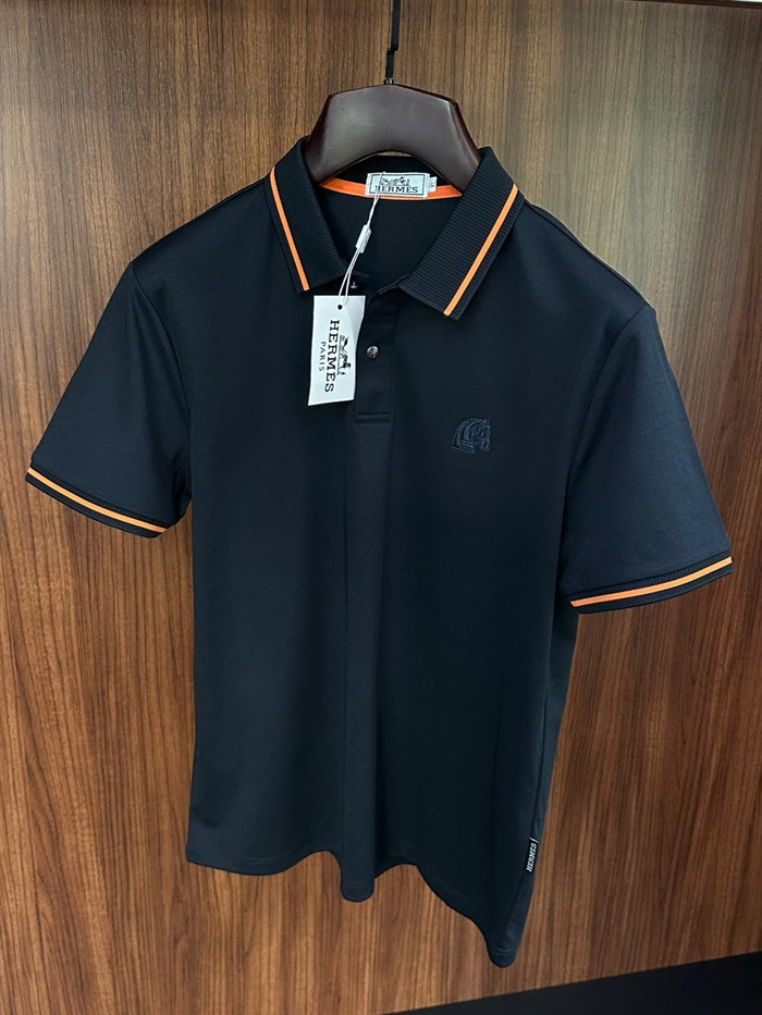 Kabartma Logolu Modal Kumaş Yakalı T-Shirt