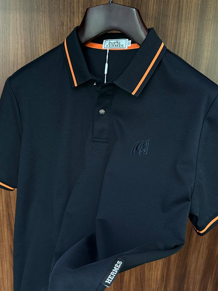 Kabartma Logolu Modal Kumaş Yakalı T-Shirt