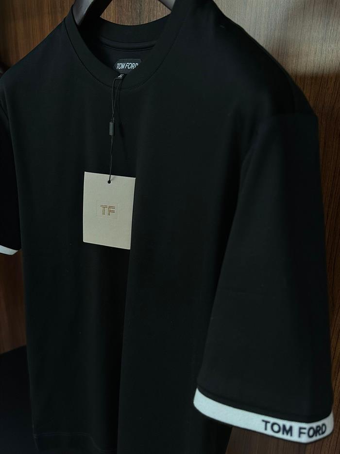 Kol Plastik Marka Yazılı Modal Kumaş T-Shirt