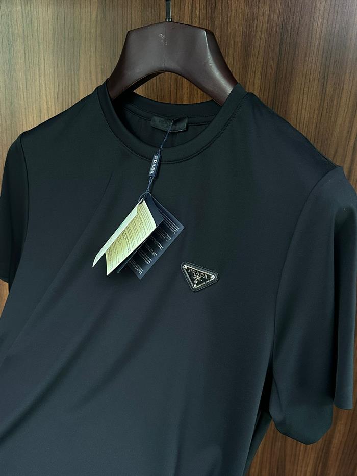 Metal Logolu Modal Kumaş T-Shirt
