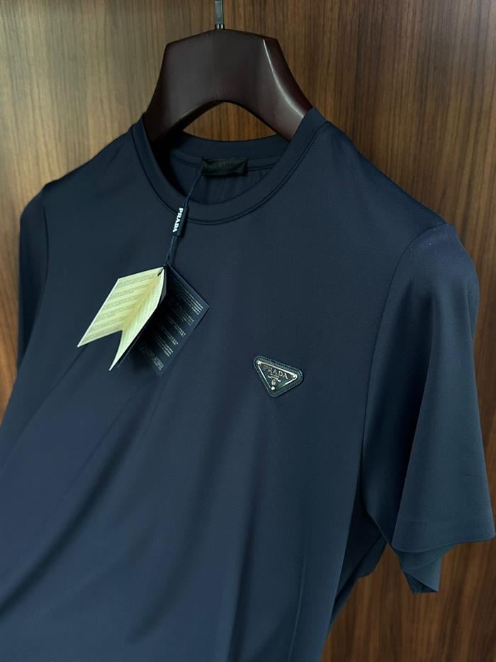 Metal Logolu Modal Kumaş T-Shirt