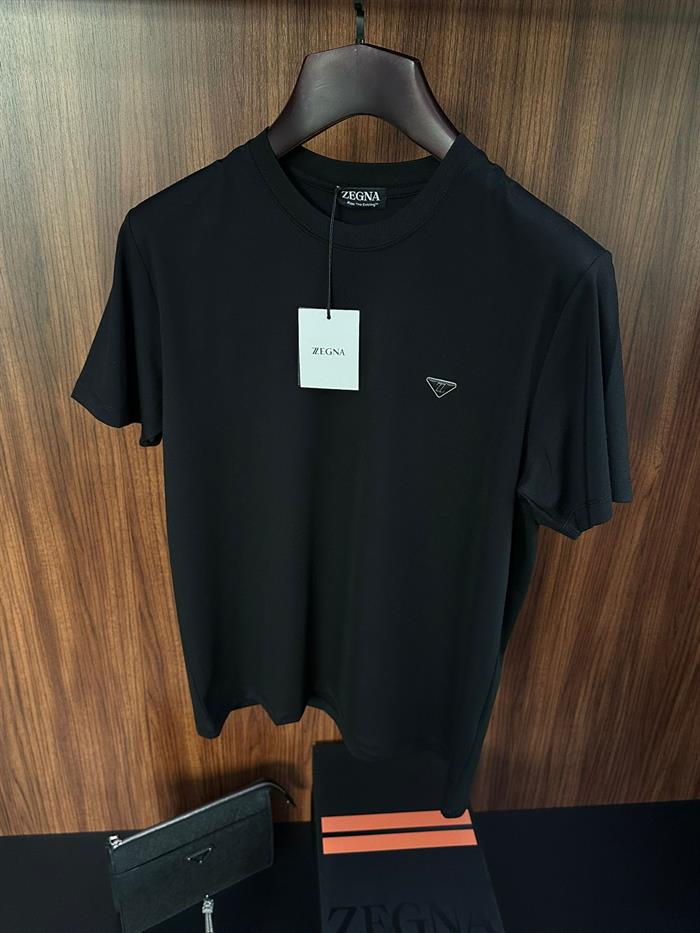 Metal Logolu Modal Kumaş T-Shirt