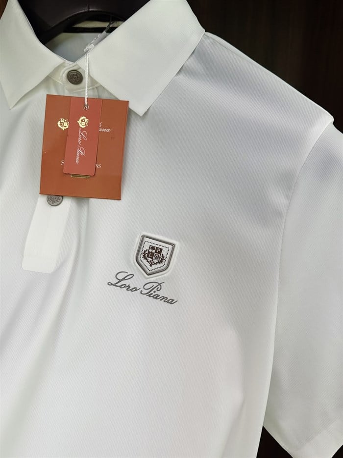 Silikon Kabartma Logolu İtalyan Yaka T-Shirt