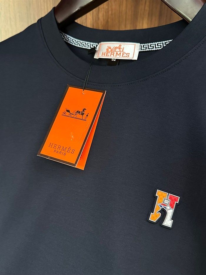 Silikon Kabartma Logolu Modal Kumaş T-Shirt