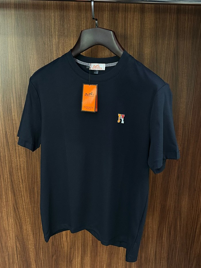 Silikon Kabartma Logolu Modal Kumaş T-Shirt