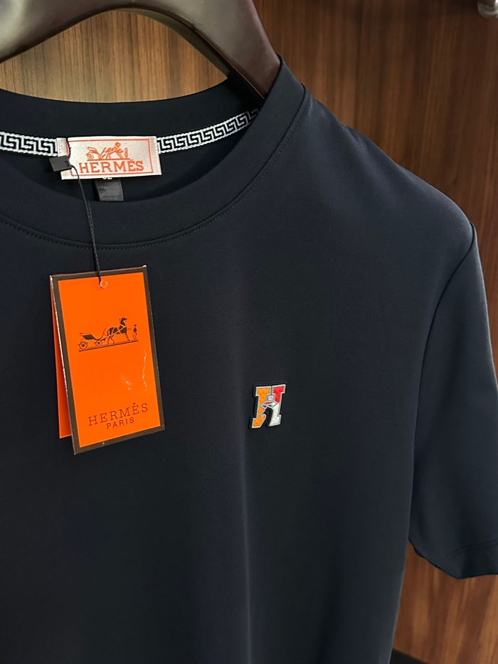 Silikon Kabartma Logolu Modal Kumaş T-Shirt