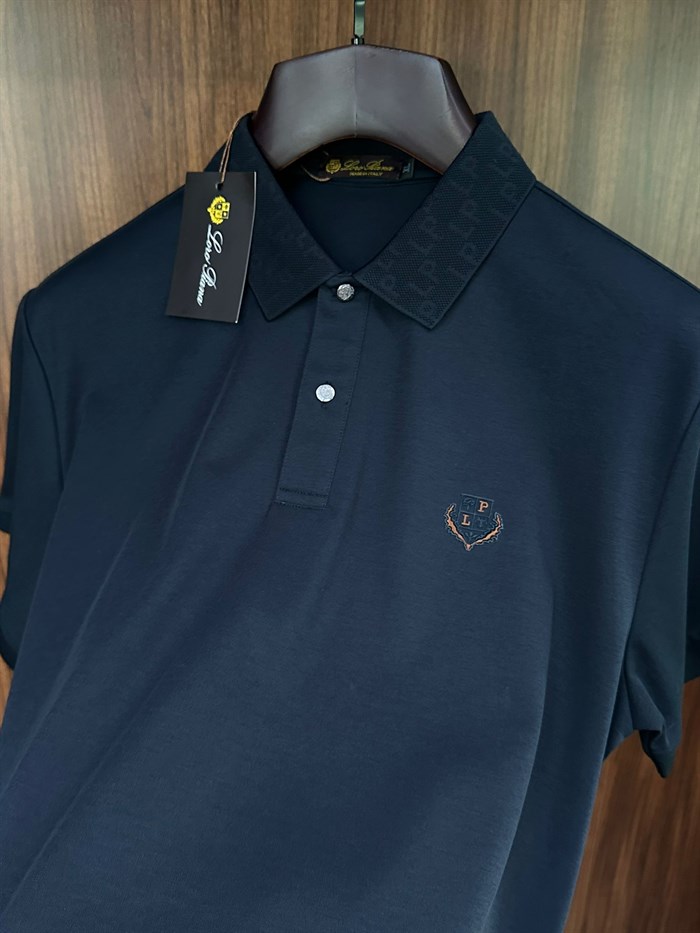 Silikon Kabartma Logolu Yaka Detaylı T-Shirt
