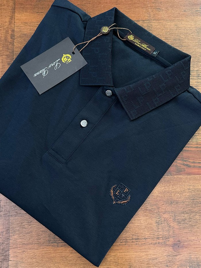 Silikon Kabartma Logolu Yaka Detaylı T-Shirt