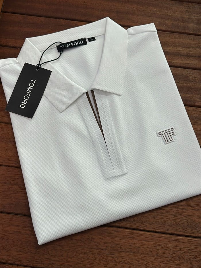 Silikon Logolu Modal Kumaş Yakalı T-Shirt