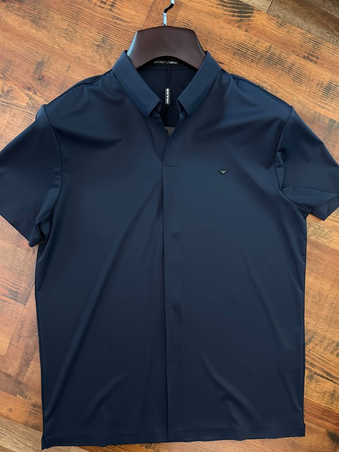 Slikon Loglu Açık V Yaka Modal Yakalı T-Shirt