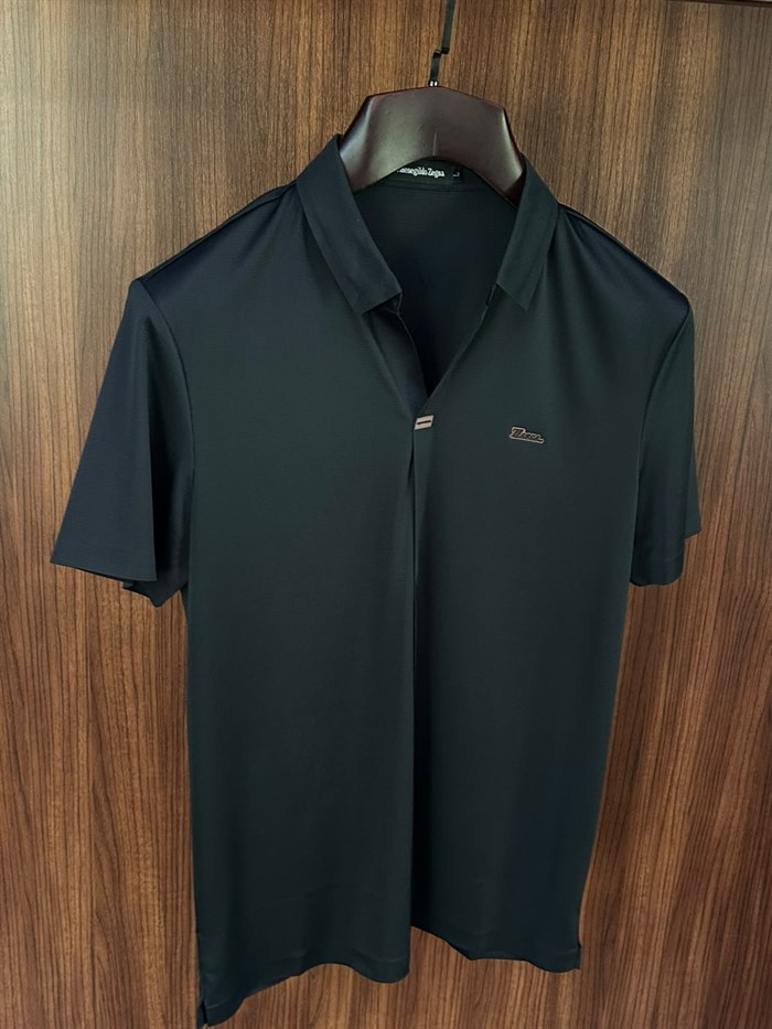 Slikon Loglu Acık Yaka Modal Yakalı T-Shirt