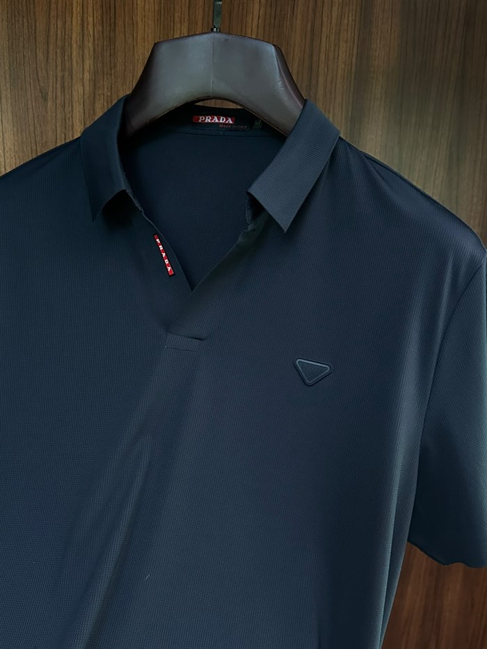 Tonaton Slikon Logolu Acık Yaka Modal Yakalı T-Shirt