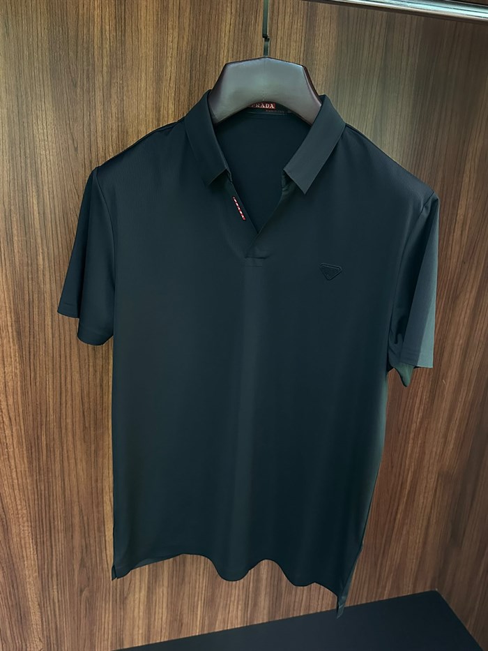 Tonaton Slikon Logolu Acık Yaka Modal Yakalı T-Shirt