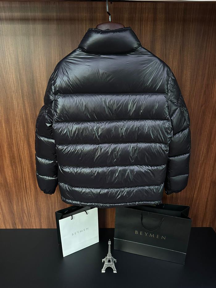 Cepli Metal Logolu %100 Kaz Tüyü Mont