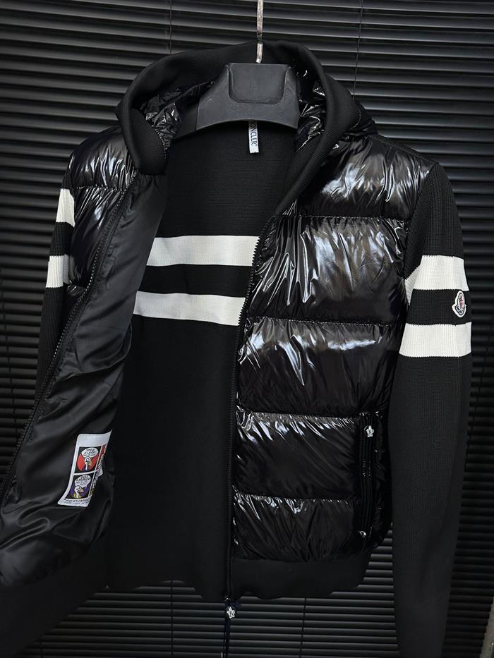 Kapşonlu Sırt Kol Örme Mont