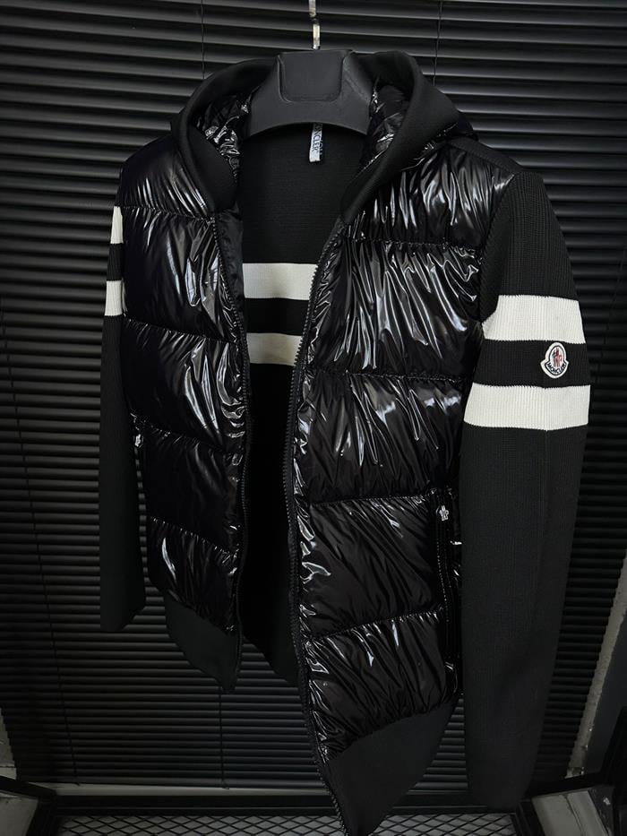 Kapşonlu Sırt Kol Örme Mont