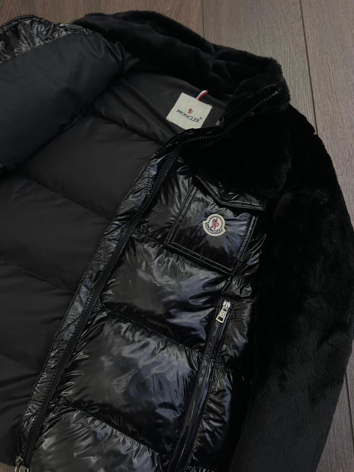 Kolları Kürklü Parlak Kumaş Şişme Mont