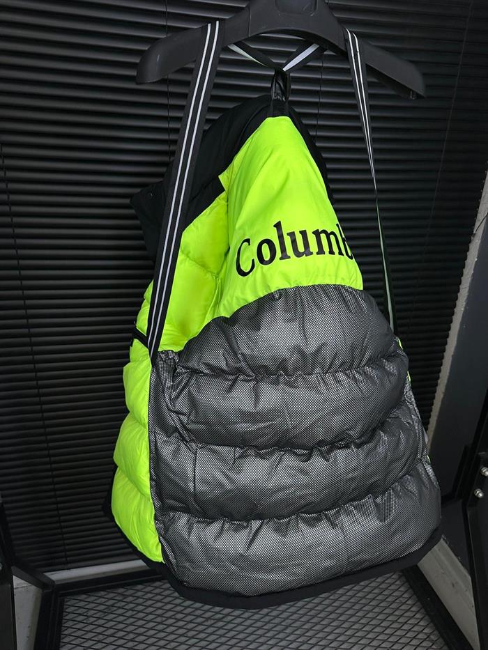 Logo Baskılı İçi Fosforlu Kar Montu