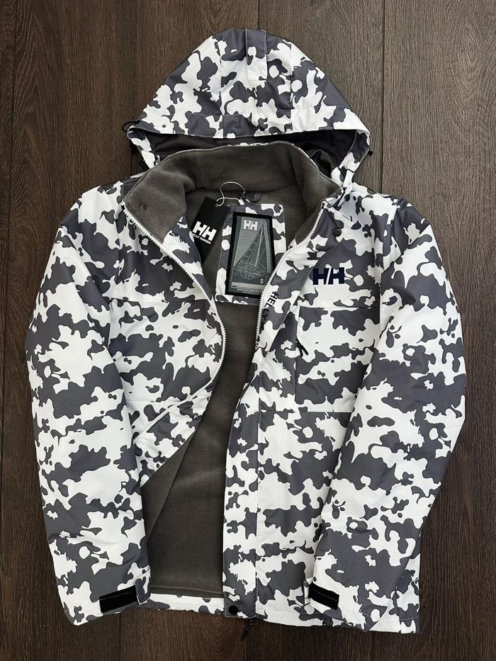 Marka Logolu Kamuflaj Desenli İçi Polarlı Mont