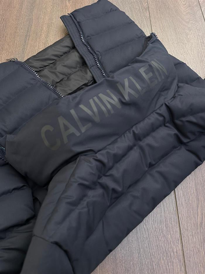 Marka Logolu Ense Yazılı Şişme Mont