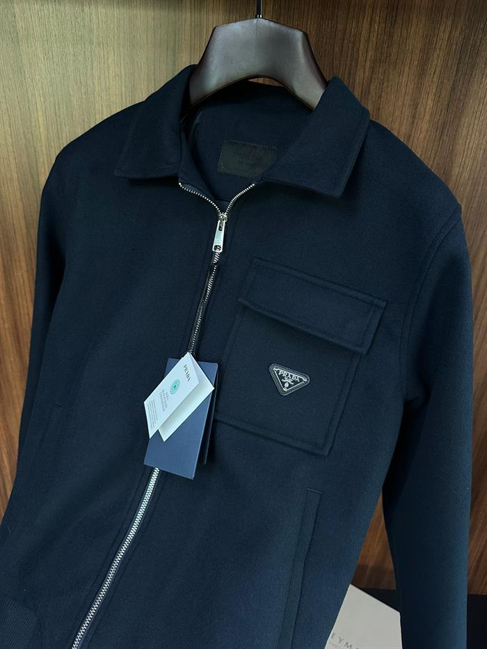 Metal Logolu Ribanalı Kaşe Mont