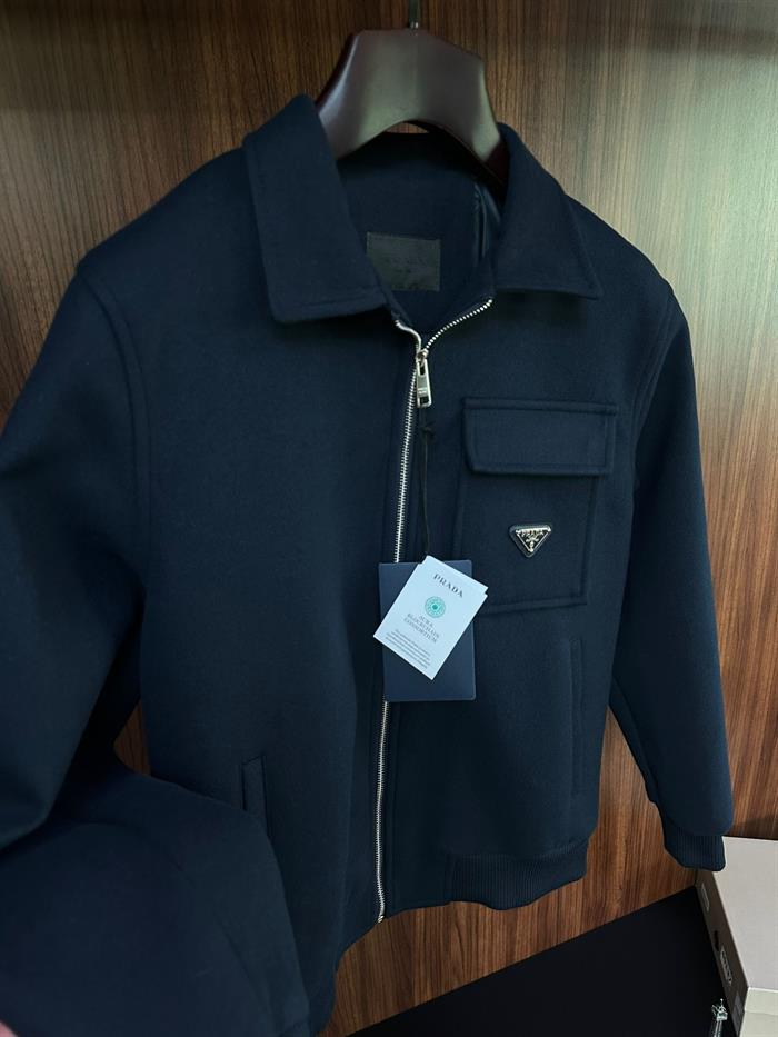 Metal Logolu Ribanalı Kaşe Mont