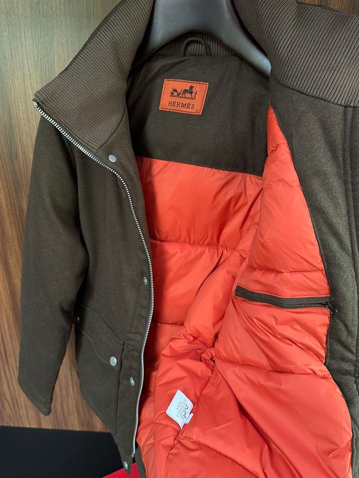 Mıknatıslı Düğme Detaylı Puf Mont