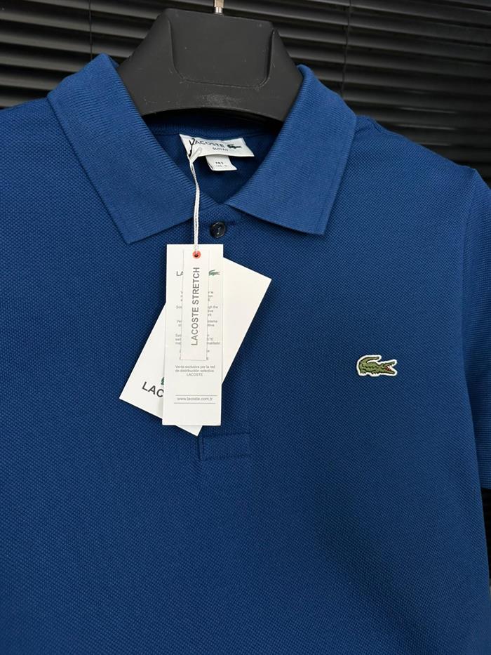 Göğüs Nakış Armalı Yakalı T-Shirt