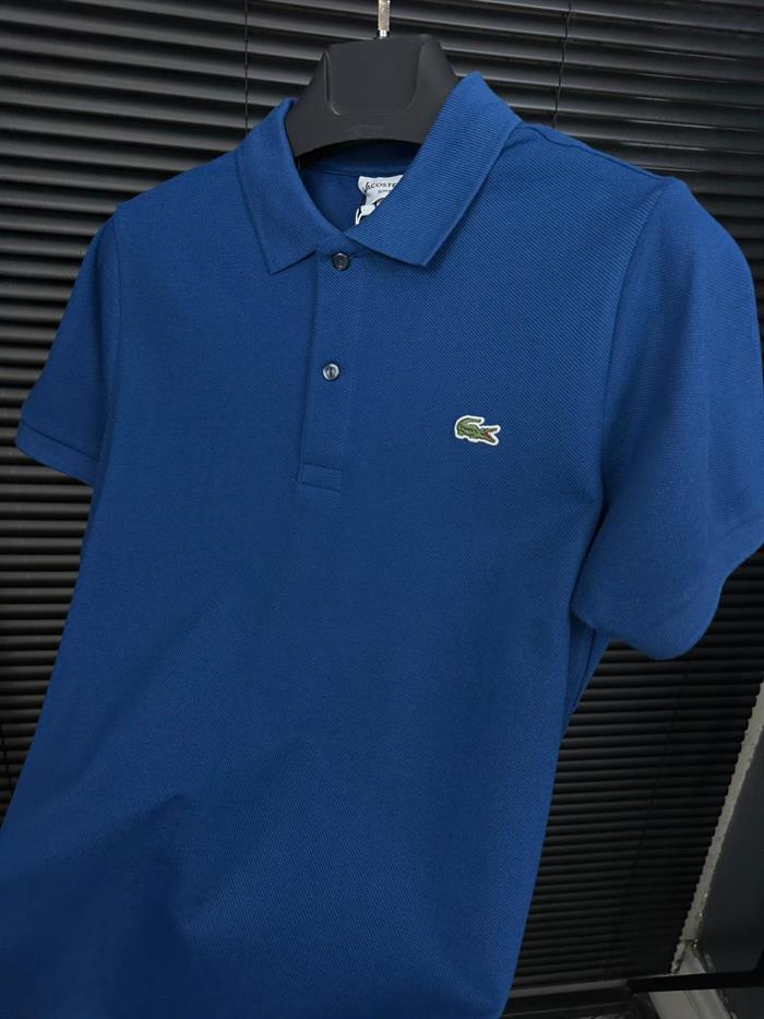 Göğüs Nakış Armalı Yakalı T-Shirt