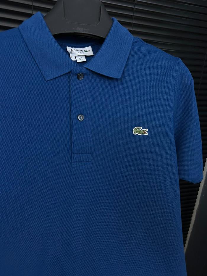 Göğüs Nakış Armalı Yakalı T-Shirt