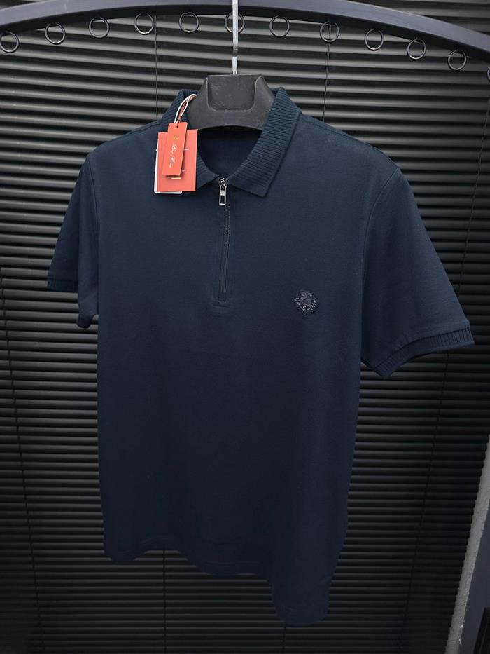 Kabartma Logolu Fermuar Detaylı Yakalı T-Shirt