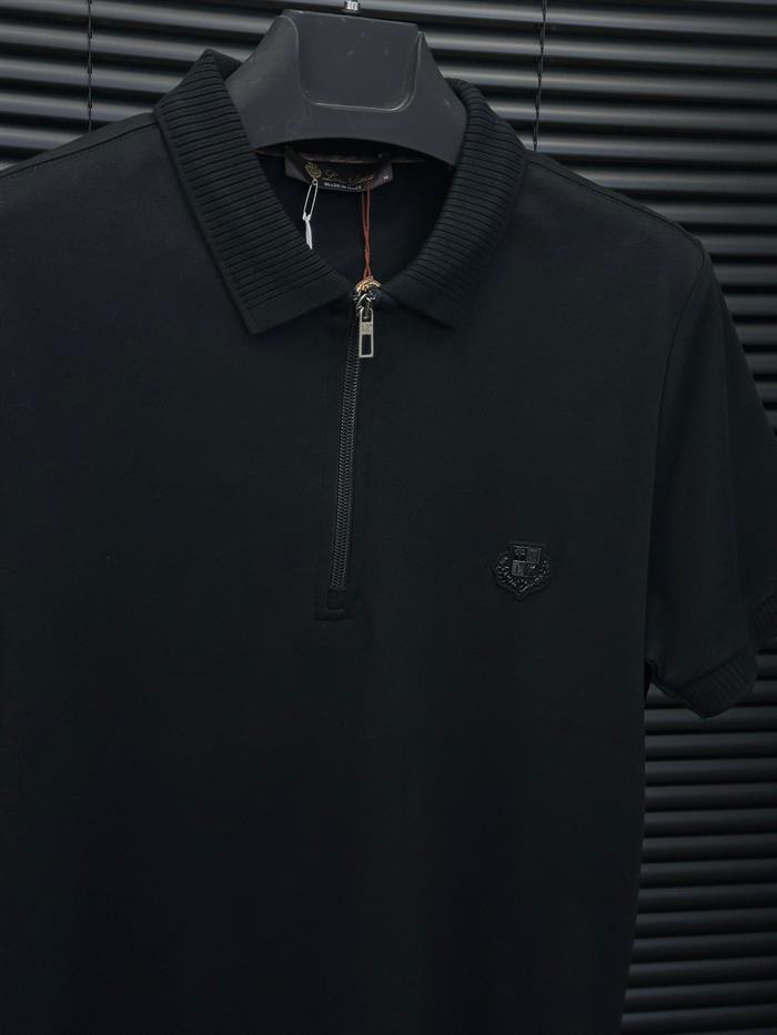 Kabartma Logolu Fermuar Detaylı Yakalı T-Shirt