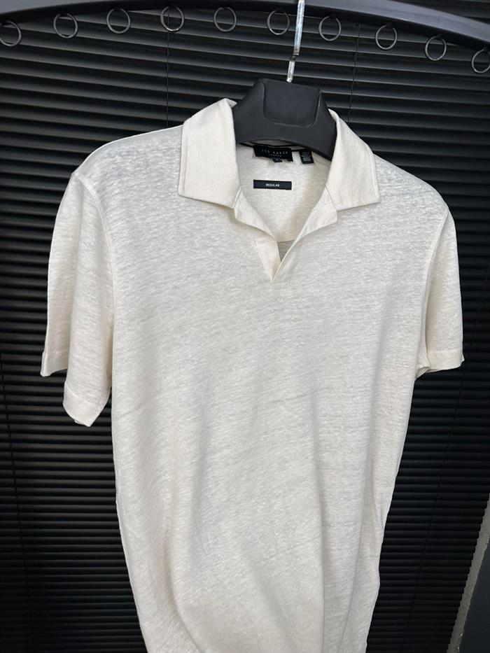 Merserize Kumaş Yakalı T-Shirt