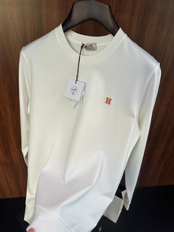 Metal Kabartma Logolu Basic Sweatshirt