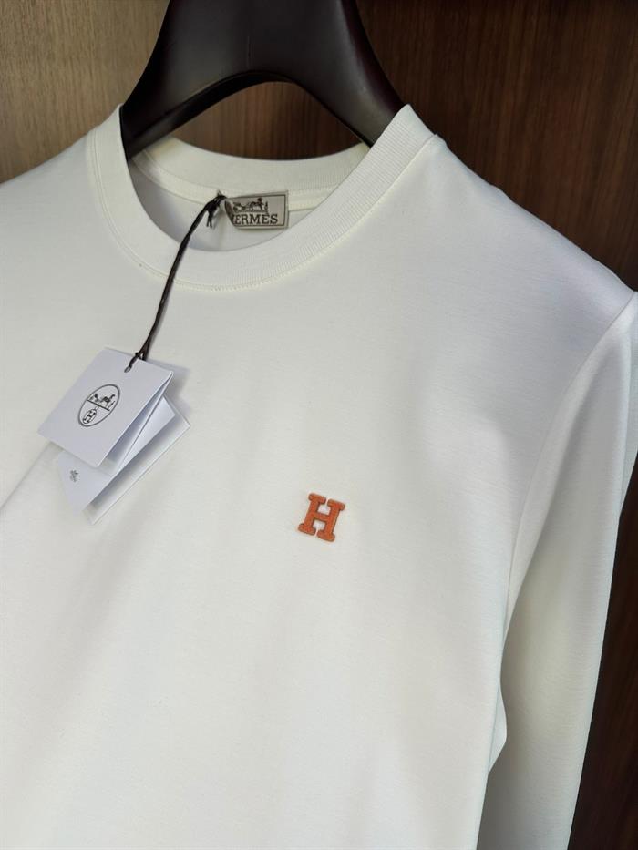 Metal Kabartma Logolu Basic Sweatshirt