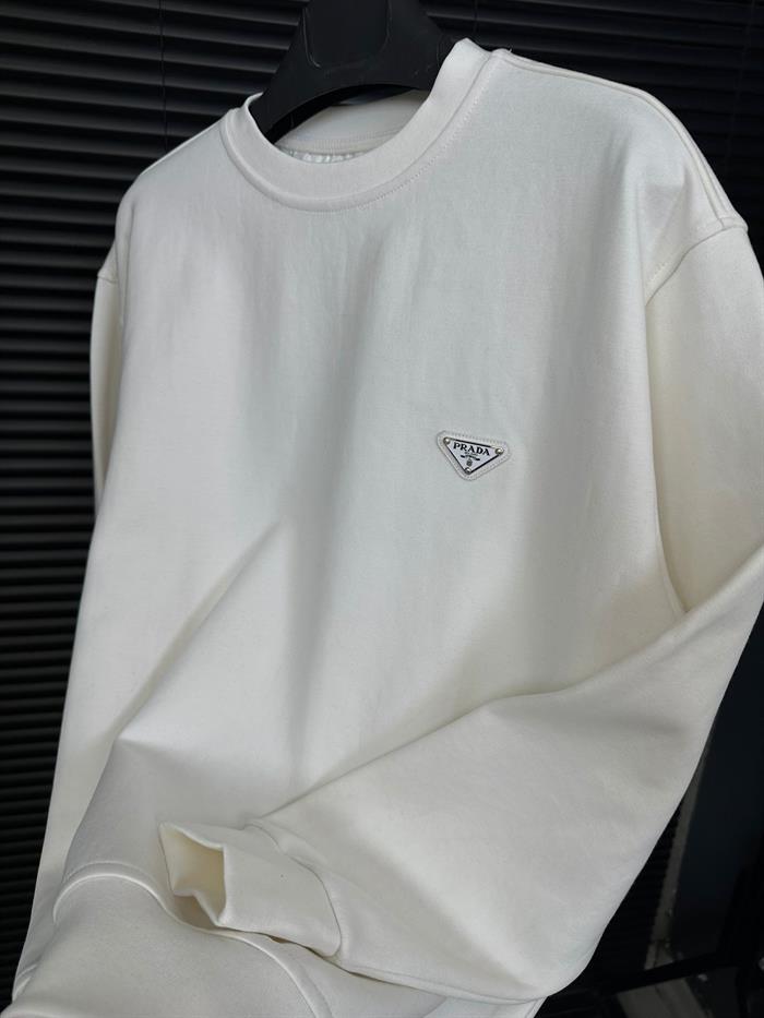 Metal Logolu Basic Sweatshirt