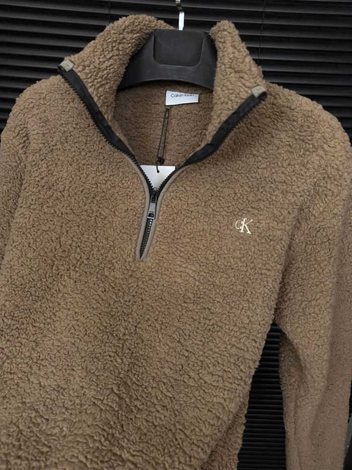 Metal Logolu Yarım Fermuarlı Peluş Sweatshirt