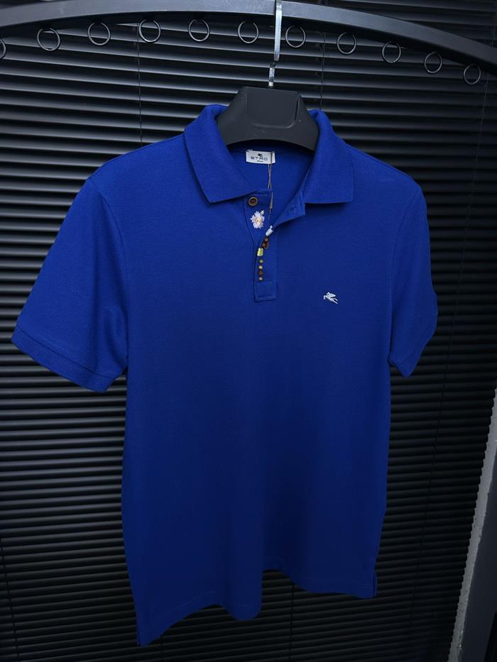 Nakış Armalı Boncuk Detaylı Yakalı T-Shirt