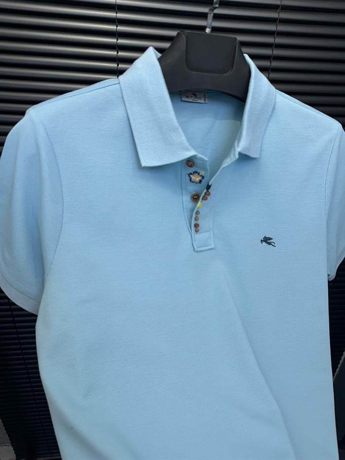 Nakış Armalı Boncuk Detaylı Yakalı T-Shirt